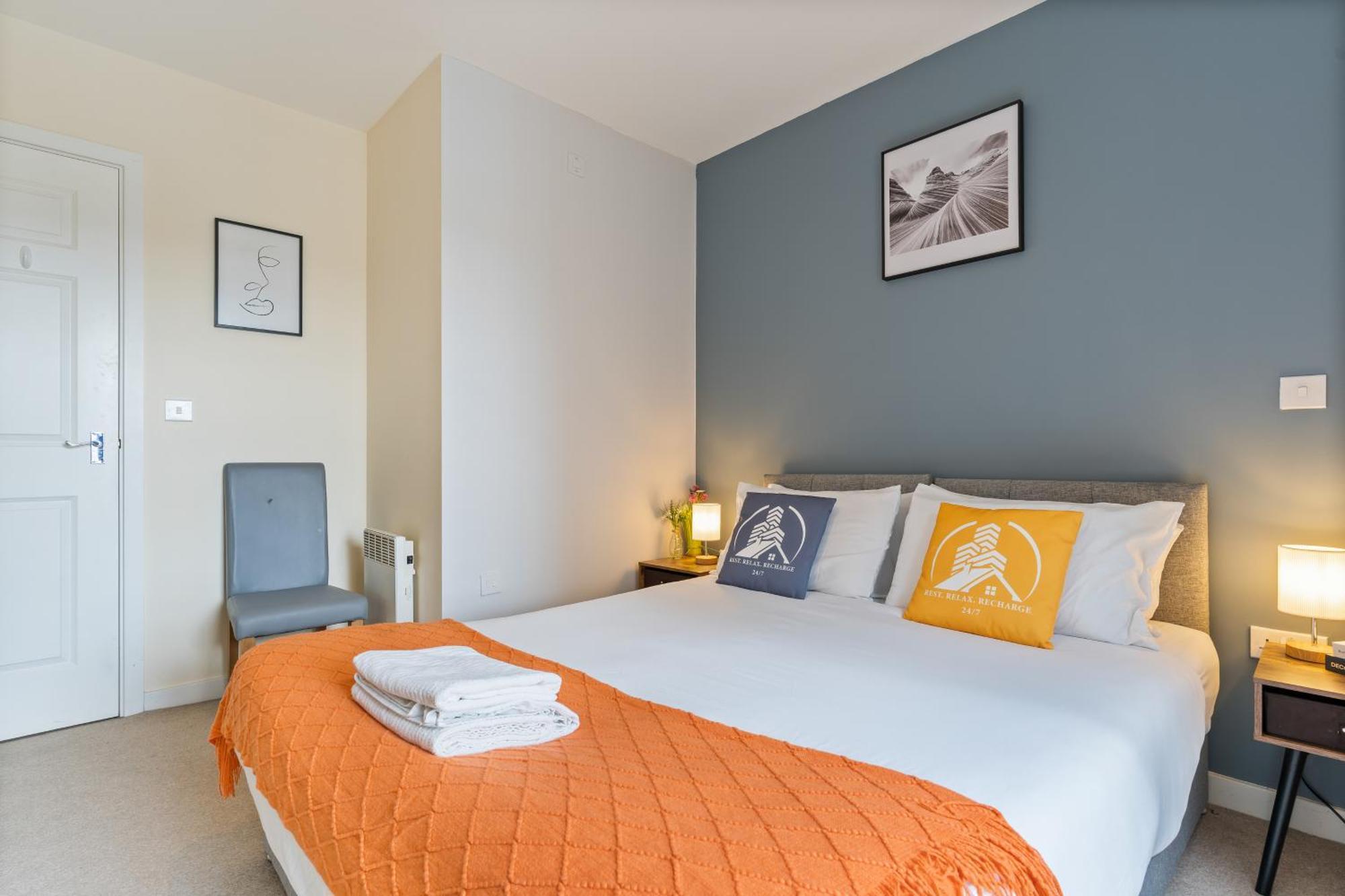 247 Serviced Accommodation In Telford 2 Bedroom Apartment Exterior photo